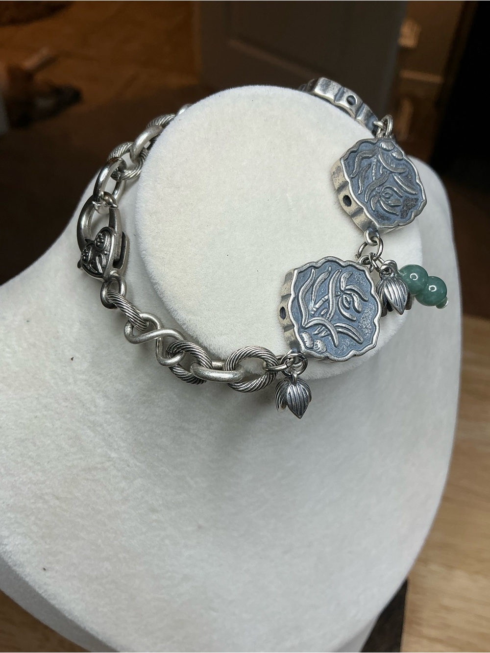 Vintage Inspired Bracelet with Antique Silver and Jade - Picture 3 of 4